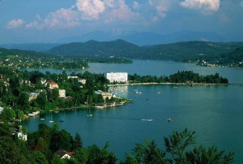 Woerthersee Kaernten Carinthia Austria 